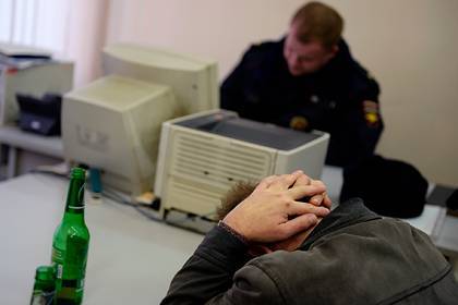 Айсен Николаев - Жители Якутии за два дня выпили недельный запас спиртного и навлекли «сухой закон» - lenta.ru - республика Саха