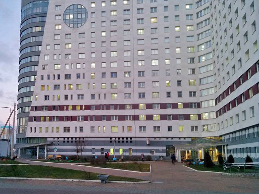 Карантин в 19 блоках общежития № 10 Белгосмедуниверситета - belsat.eu - Минздрав