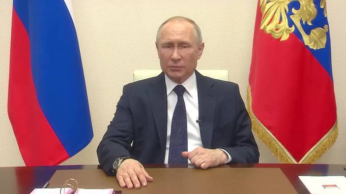Владимир Путин - ВЦИОМ: Рейтинг Путина вырос после нового обращения к россиянам - piter.tv - Россия