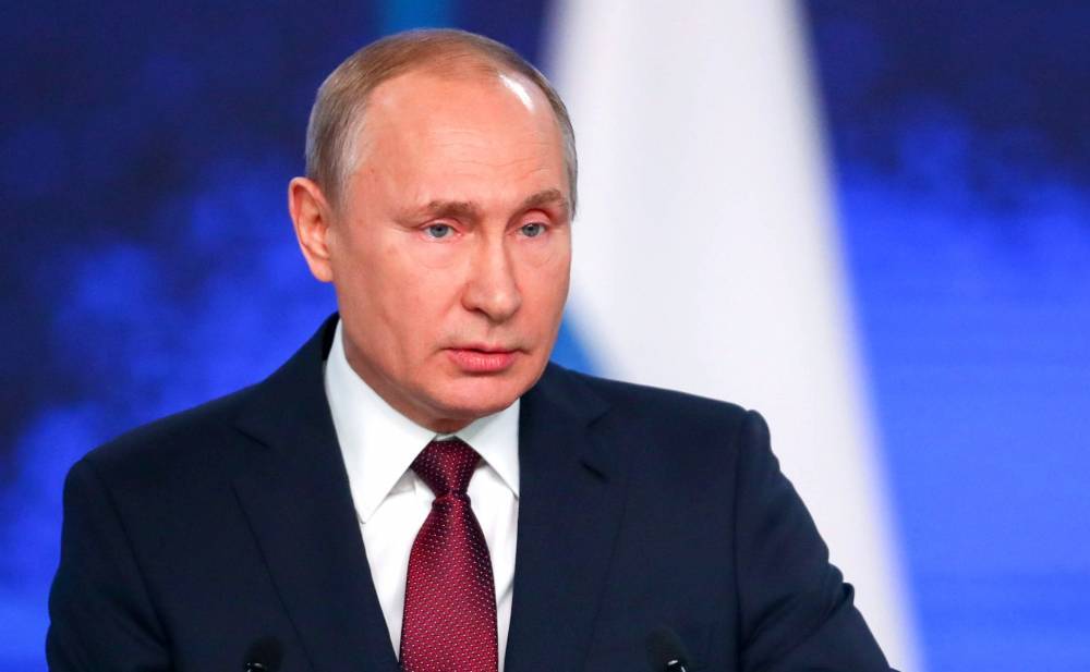 Владимир Путин - Путин озвучил причины снижения цен на нефть и добычи топлива - vm.ru - Россия