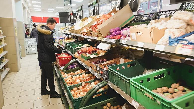 Денис Мантуров - Россиянам разрешили ходить в крупные гипермаркеты - newizv.ru - Торговля