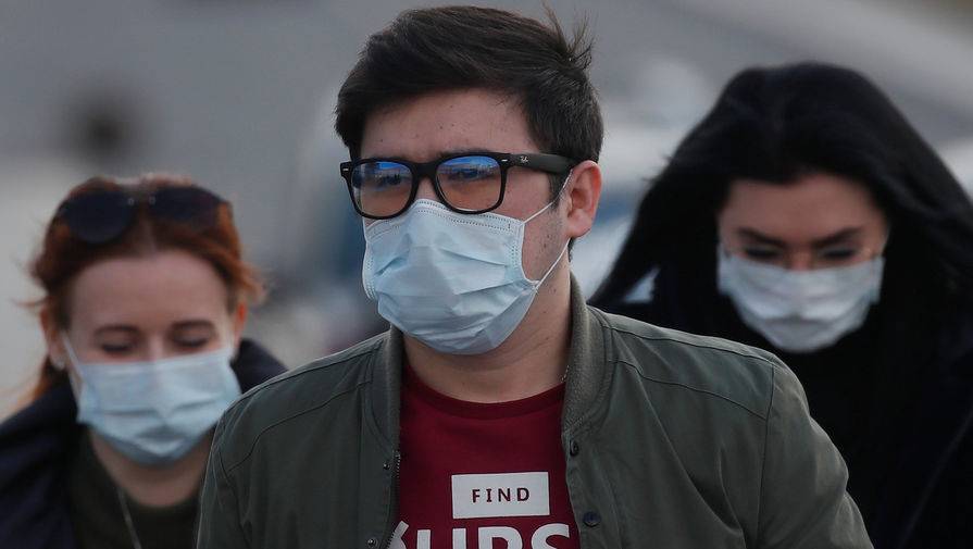 Во Владикавказе власти начали бесплатно раздавать маски и антисептики - gazeta.ru - республика Алания - Владикавказ