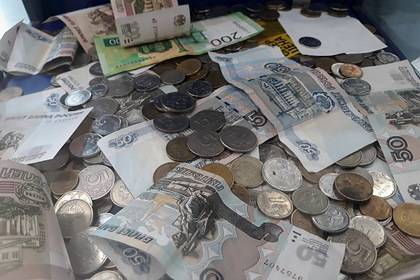 Россияне приготовились к снижению зарплат - lenta.ru - Москва