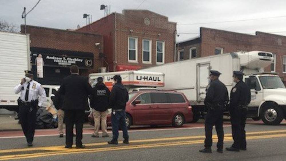Четыре грузовика с десятками тел нашли в Нью-Йорке - naviny.by - Сша - Нью-Йорк - Нью-Йорк