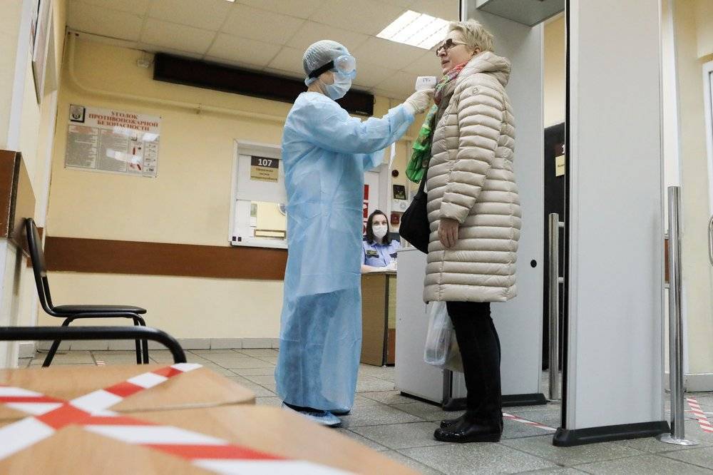 Ученые на три дня уменьшили прогнозируемый срок окончания пандемии в РФ - vm.ru - Россия - Сша - Англия - Италия - Германия