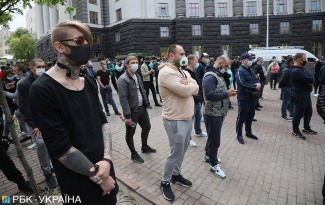 Под Кабмином возобновились протесты - rbc.ua - Украина