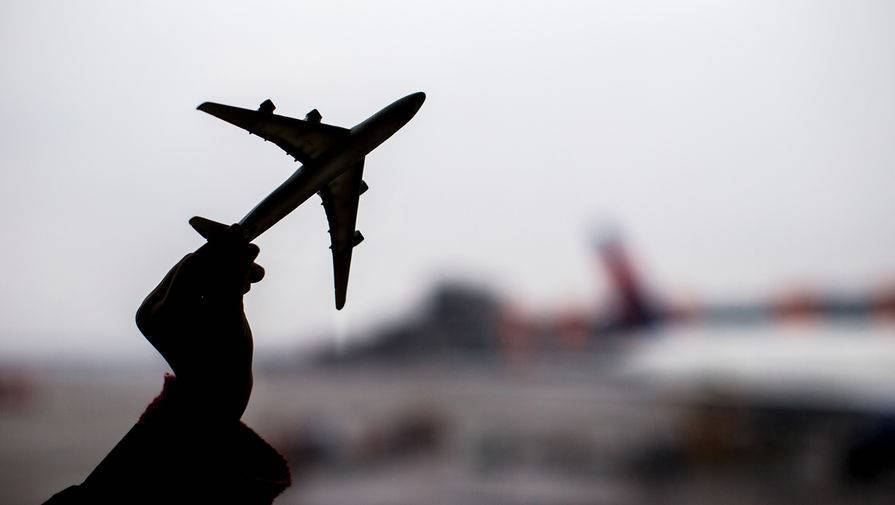 Пассажиропоток российских авиакомпаний сократился на 92% - gazeta.ru - Россия