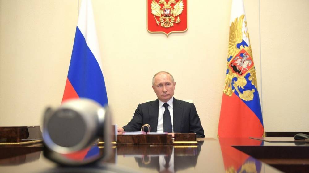 Владимир Путин - Путин поручил правительству представить четкие условия поддержки НКО - riafan.ru - Россия - Москва