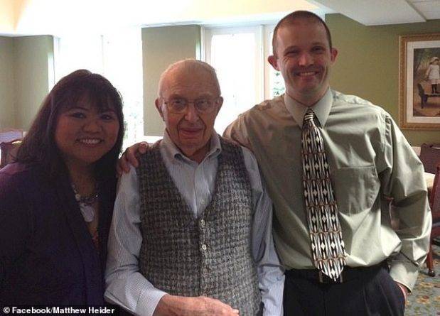 Мужчина, который пережил испанский грипп, Великую депрессию и Вторую мировую войну, победил коронавирус в свой 107-й день рождения - usa.one - штат Миссури