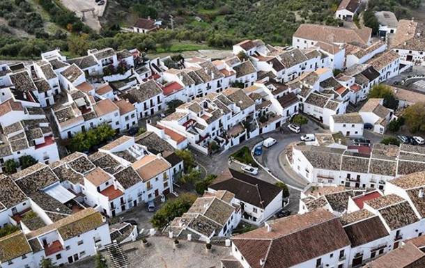 Небольшой испанский город обезопасил себя от коронавируса - korrespondent.net - Испания - Сантьяго