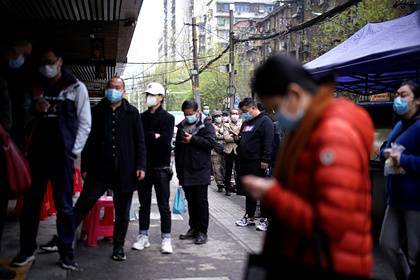 В Китае коронавирус остался у 2 процентов граждан - lenta.ru - Китай