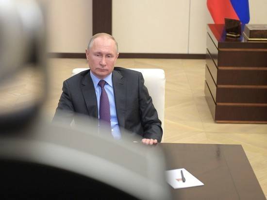 Владимир Путин - Дональд Трамп - Онлайн с нефтяниками: Путин призвал США тоже сократить добычу нефти - newtvnews.ru - Россия - Сша - Саудовская Аравия