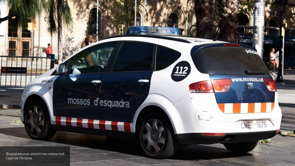 Полуголый испанец набросился с мечами на полицейских в Мадриде - nation-news.ru - Филиппины - Мадрид