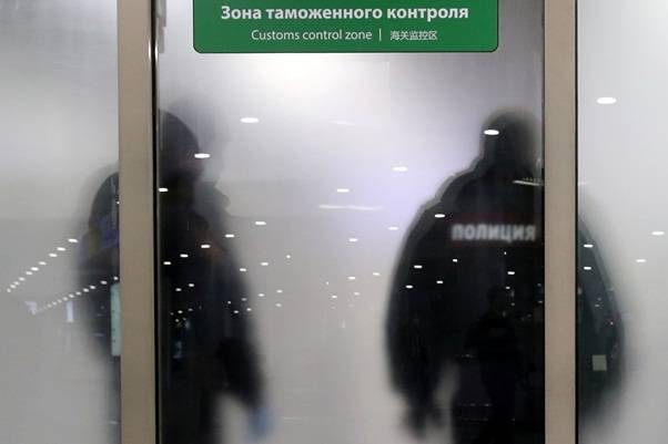 Возвращение граждан России на родину приостановили из-за коронавируса - govoritmoskva.ru - Россия