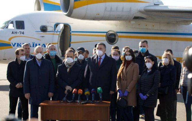 В Минздраве рассказали, медиков каких специальностей отправили в Италию - rbc.ua - Украина - Италия