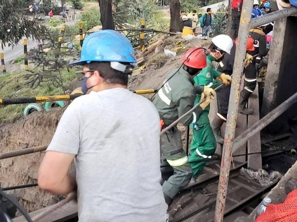 На трех шахтах в Колумбии произошли взрыв, 11 человек погибли - gordonua.com - Колумбия