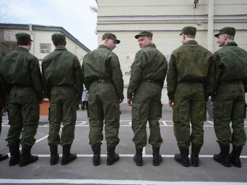 Владимир Путин - Военкоматы борются с COVID-19 при помощи перевода сотрудников на удаленку - sobesednik.ru
