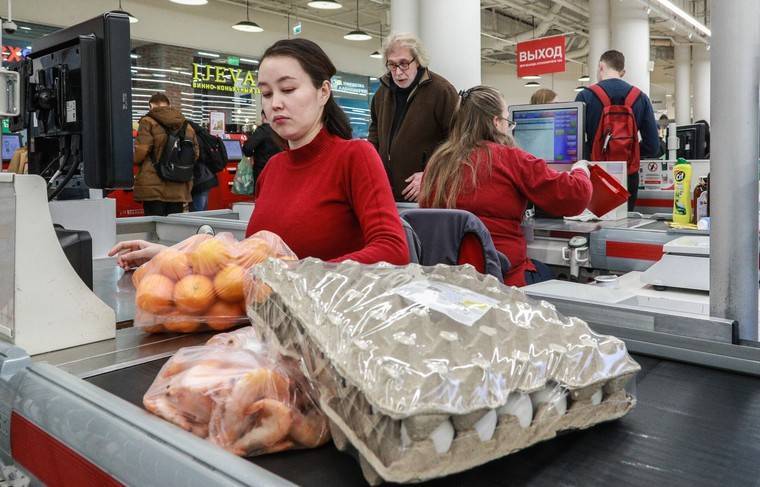 Траты москвичей на еду выросли во время самоизоляции - news.ru