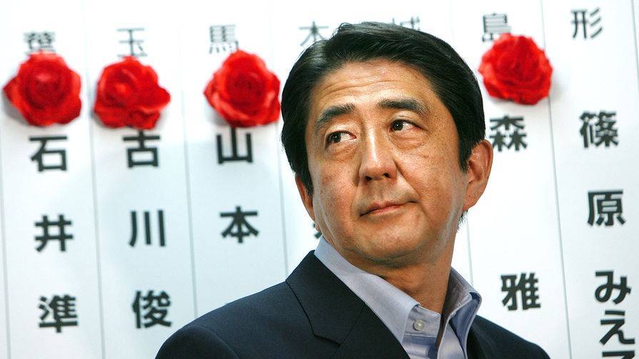 Синдзо Абэ - СМИ: Абэ введет режим ЧС в Токио и Осаке - gazeta.ru - Ухань - Япония - Токио