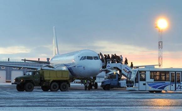Дмитрий Артюхов - Авиакомпания «Ямал» скорректировала программу полетов из-за коронавируса - znak.com - Салехард