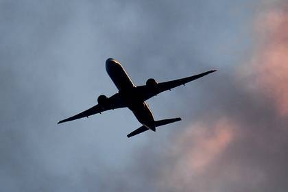Пилот раскрыл опасность самолетов во время пандемии коронавируса - lenta.ru - Сша