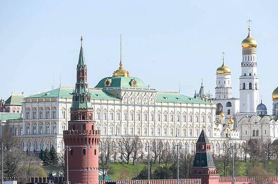 Дмитрий Песков - В Кремле считают чрезмерными решения о закрытии границ ряда регионов - pnp.ru - Россия