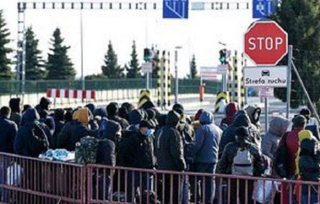 Украина закрыла границы для пешеходов, оставив на кордоне только 19 КПП - eadaily.com - Украина