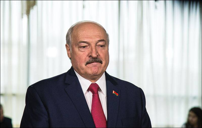 Александр Лукашенко - Коронавирус наступает. Лукашенко запаздывает? - naviny.by - Белоруссия