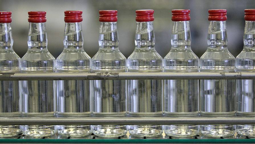 В МЧС посоветовали не использовать водку в качестве антисептика - gazeta.ru - Россия