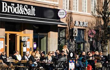 В Швеции от коронавируса за сутки умерло 76 человек - charter97.org - Белоруссия - Швеция