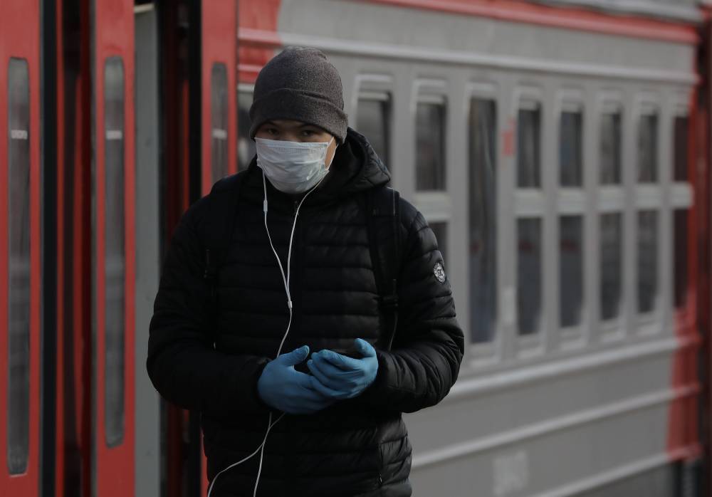 Около половины заболевших коронавирусом в Москве младше 45 лет - vm.ru - Москва