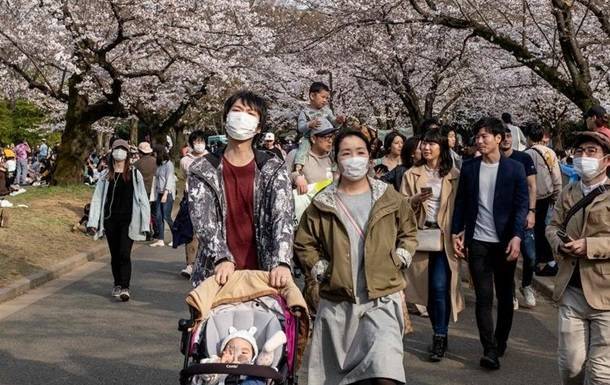 Синдзо Абэ - В Японии объявляют локальную чрезвычайную ситуацию из-за пандемии - korrespondent.net - Япония - Токио
