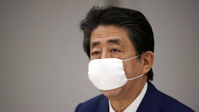 Синдзо Абэ - Абэ ввел чрезвычайное положение в Токио и шести префектурах - golos-ameriki.ru - Япония - Токио