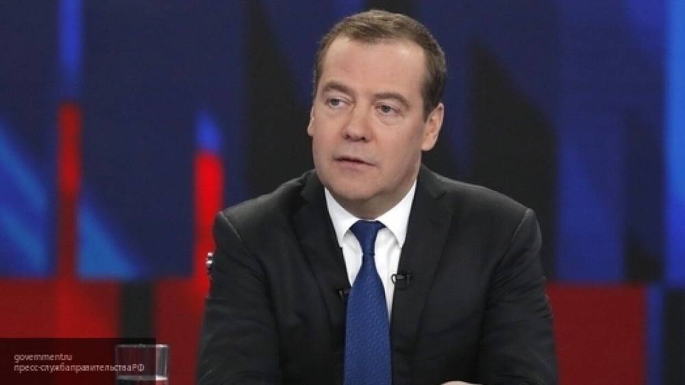 Дмитрий Медведев - Медведев сообщил о том, что в России не допускается резкое распространениt COVID-19 - inforeactor.ru - Россия