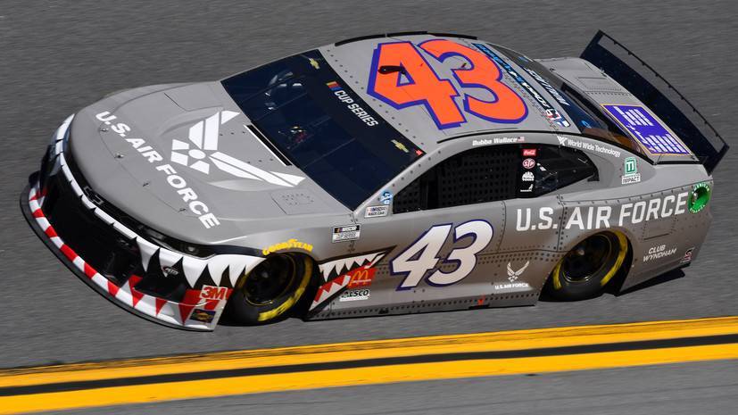 Гонщик NASCAR лишился спонсора из-за виртуальной гонки - russian.rt.com