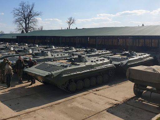 "Укрспецэкспорт" доставил в Украину 37 боевых машин пехоты - gordonua.com - Украина