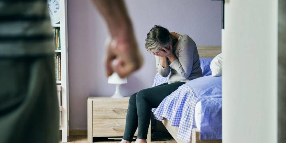 Режим самоизоляции привел к росту уровня домашнего насилия в Европе - ruposters.ru