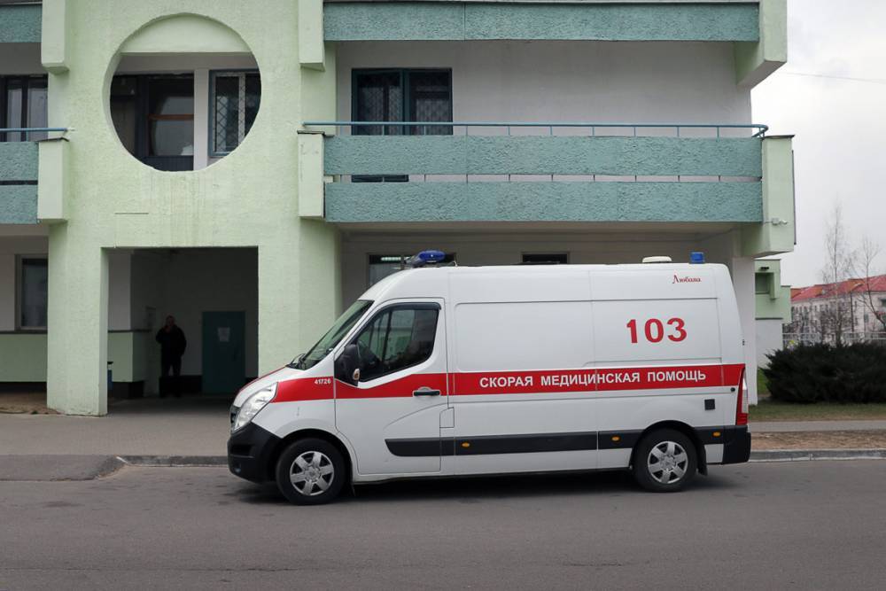 Больницы в России жалуются на дефицит средств защиты. Власти говорят, что есть все необходимое - belsat.eu - Россия