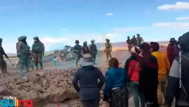 Жители Боливии устроили стычку с военными на границе с Чили - vesti.ru - Чили - Боливия