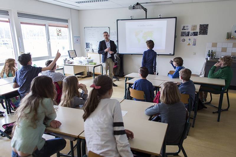 В Нидерландах пропали 7 тысяч школьников - tvc.ru - Голландия