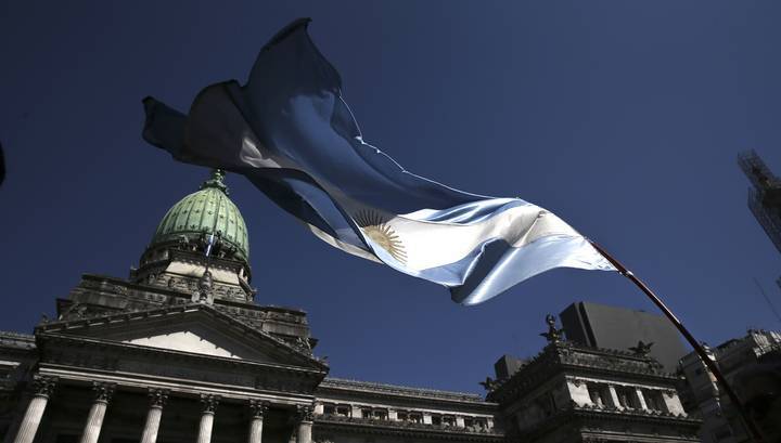 S&P снизило рейтинг Аргентины вслед за Fitch и Moody's - vesti.ru - Аргентина