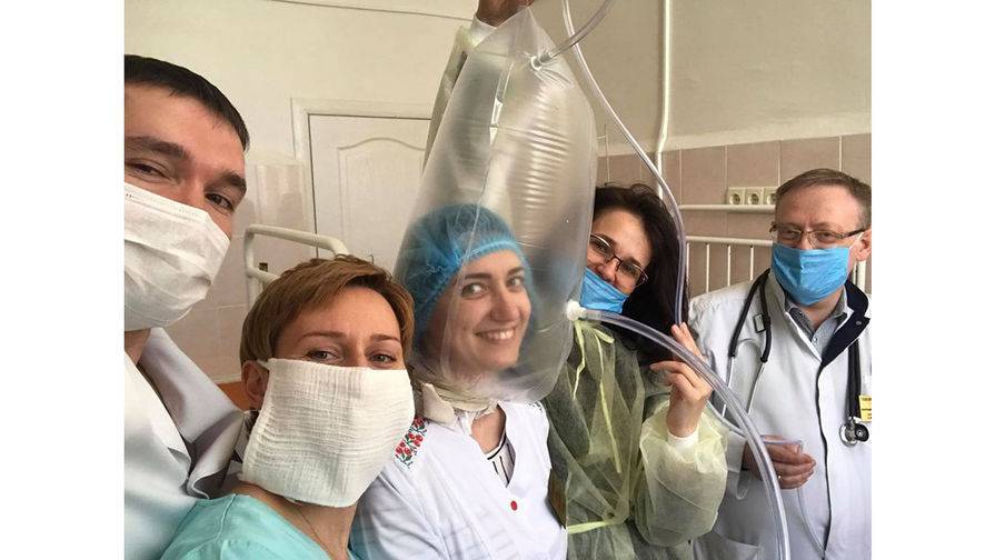 Елизавета Шилова - Украинские врачи будут использовать пластиковые пакеты вместо ИВЛ - gazeta.ru