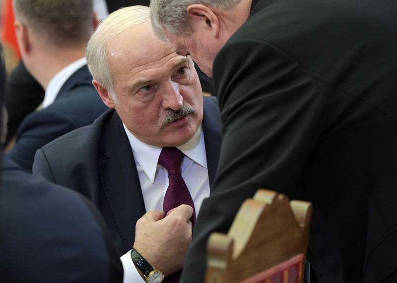 Лукашенко грозится ужесточить карантин "до потемнения в глазах" - tvc.ru - Белоруссия