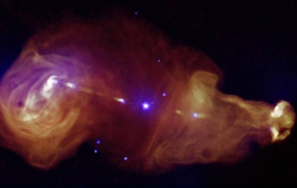 Астрономы зафиксировали "таинственное" поведение черной дыры - korrespondent.net