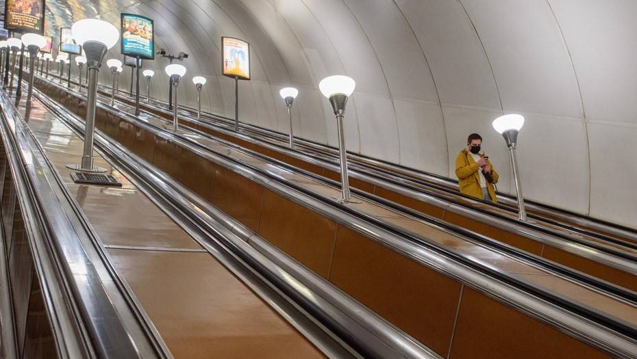 В петербургском метро выросло количество пассажиров - dp.ru