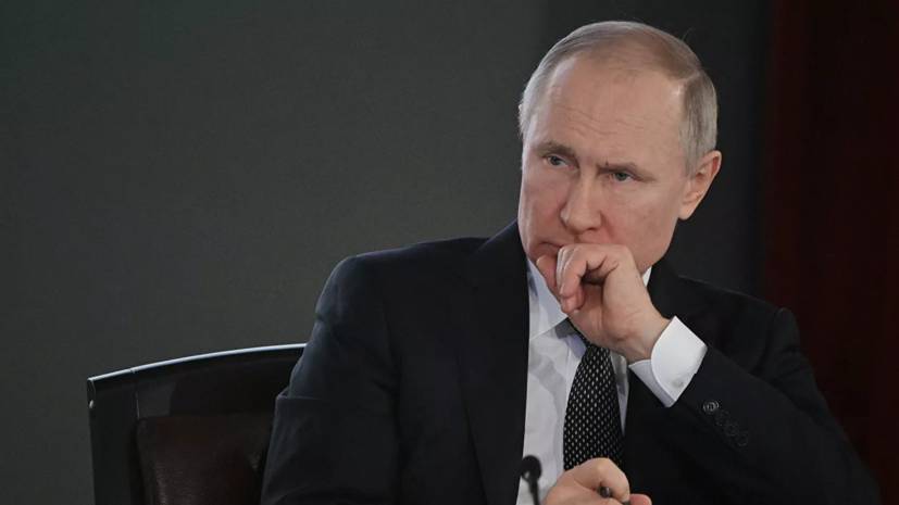 Владимир Путин - Путин предложил ввести выплаты работающим с больными коронавирусом - russian.rt.com - Россия