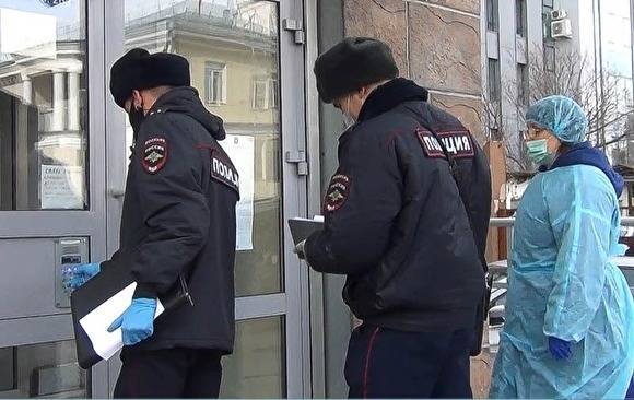 На Урале полицию накажут за отказ заходить в больницу, где проверяют на коронавирус - znak.com - Еманжелинск