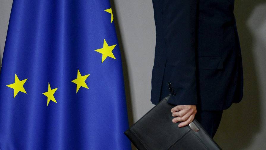 ЕК призвала страны ЕС продлить ограничения на поездки до середины мая - gazeta.ru