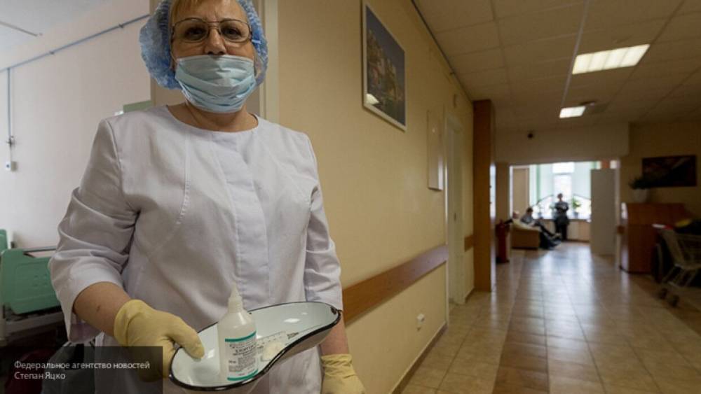 Джонс Хопкинс - Медсестер в Италии обязывают работать без масок - inforeactor.ru - Италия
