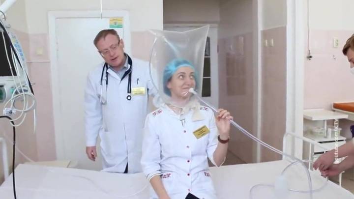 Пакеты вместо ИВЛ: украинские врачи проявляют чудеса изобретательности - vesti.ru - Украина
